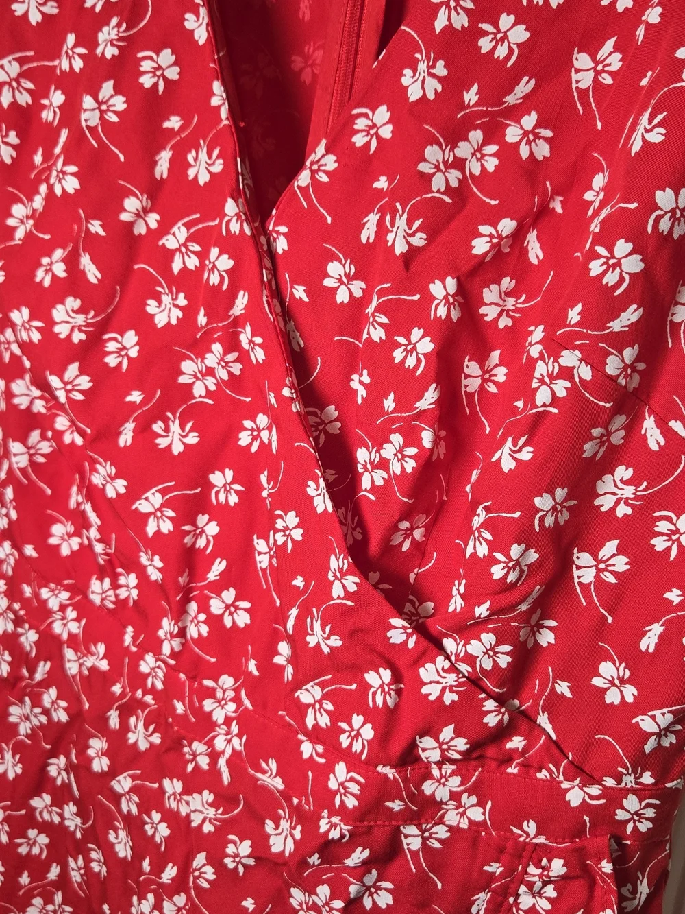 J. Crew Red Floral Faux Wrap Mini Dress V Neck Ruffle Hem Preppy Romantic